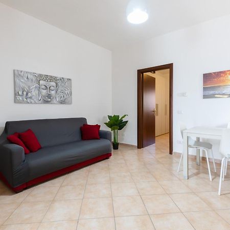 Ad Apartment Olbia Esterno foto
